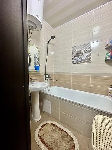 продаю 1к кв: 2 комнаты, 48 м², 105 серия, 1 этаж — 8