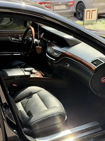 мерс c: Mercedes-Benz S-Class: 2010 г., Автомат, Бензин, Седан — 4
