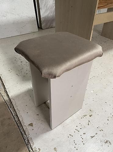 столы и стулья для кафе в бишкеке: Табуретка, Новый, ЛДСП, Не раскладной — 4