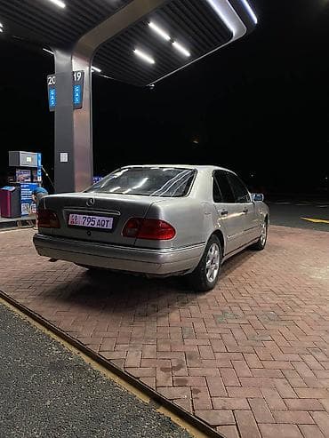 м 273: Mercedes-Benz E-Class: 1995 г., 2.2 л, Механика, Бензин, Седан — 7