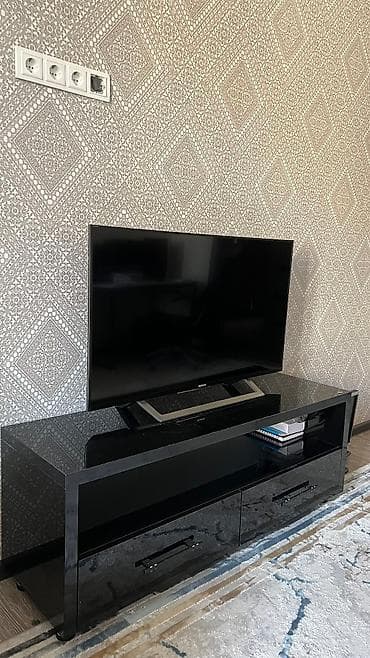 Срочно продаю телевизор Sony с диагональю экрана 107 см (42 дюйма) в