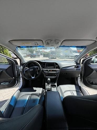экономичный авто: Hyundai Sonata: 2019 г., 2 л, Автомат, Газ, Седан — 8