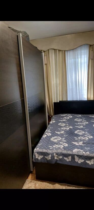 спалный кравать: Спальный гарнитур, Б/у, Двуспальная кровать, Шкаф, Самовывоз — 6