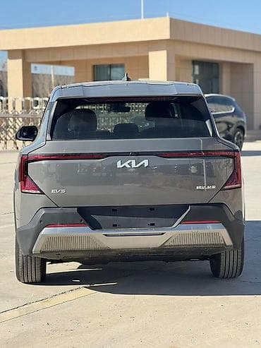 kia sorento 2024: Kia EV5: 2024 г., Электромобиль, Кроссовер — 3