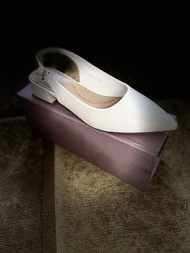 Айымдардын бут кийими: Белые женские туфли-сланги (slingback) с острым мыском.📢📢📢срочноо — 4