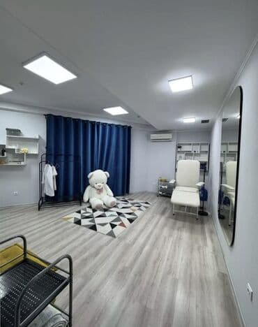 кабинеты: Сдаю Кабинет в салоне, 30 м², Для бровиста, Для визажиста — 1