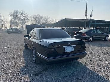 Транспорт: Mercedes-Benz W124: 1995 г., 3.2 л, Автомат, Бензин, Седан — 7