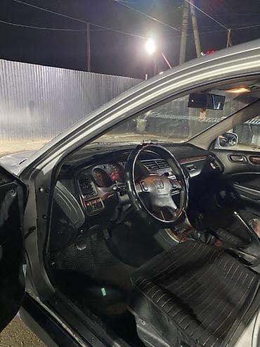 i vtec: Honda Accord: 2001 г., 2 л, Механика, Бензин, Седан — 7