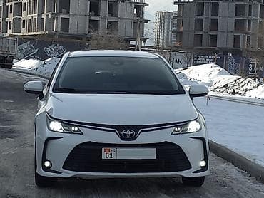 авто по дешевле: Toyota Corolla: 2019 г., Гибрид — 3