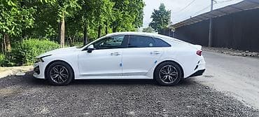 лобовых: Kia K5: 2021 г., 2 л, Автомат, Газ, Фастбек — 4