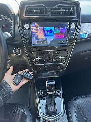 Транспорт: Ssangyong Tivoli: 2019 г., 1.6 л, Автомат, Бензин, Кроссовер — 8