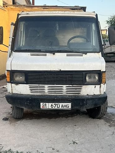 shacman m3000: Легкий грузовик, Mercedes-Benz, Стандарт, 3 т, Б/у — 5