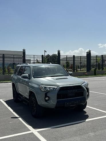 фораннер 2020: Toyota 4Runner: 2023 г., 4 л, Автомат, Бензин, Внедорожник — 7