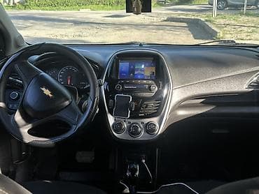 e60 m5: Chevrolet Spark: 2017 г., 1 л, Автомат, Бензин, Хэтчбэк — 3