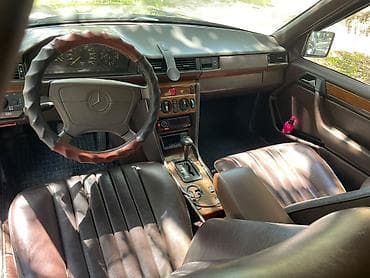v class: Mercedes-Benz E-Class: 1995 г., 2.2 л, Автомат, Бензин, Седан — 3