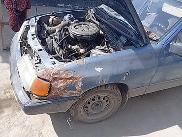 camry 2020: Ford Sierra: 1989 г., 2 л, Ручные, Бензин, Хэтчбэк — 5