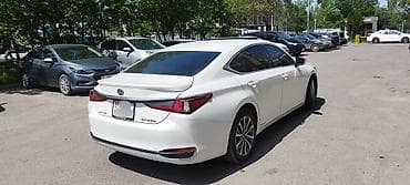 Продажа авто: Lexus ES: 2019 г., 2.5 л, Вариатор, Гибрид, Седан — 2