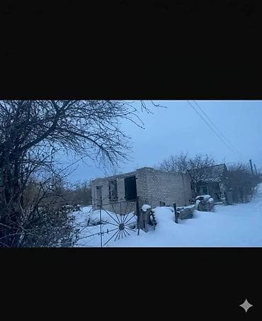 сдаю ком: Срочно продается участок с недостроенным двухэтажным домом. Первый — 2