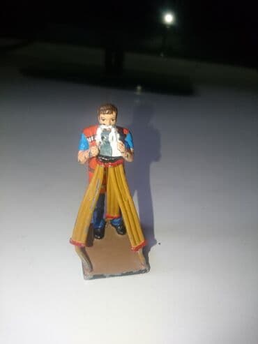 продажа статуэток: Оловянный викинг и геодезист — 5