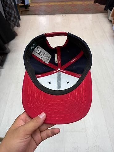 шапка puma: Кепка, Бейсболка, Козырек: Изогнутый, Со стразами — 3