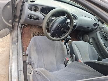 6: Hyundai Elantra: 2000 г., 1.6 л, Автомат, Бензин, Седан — 4