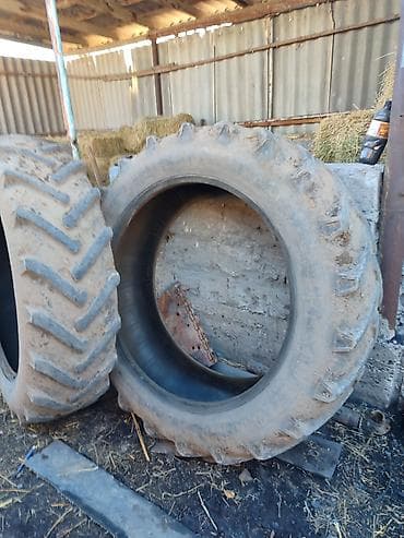 трактор гусеничный: Продаю б.у шыны мтз82 — 4