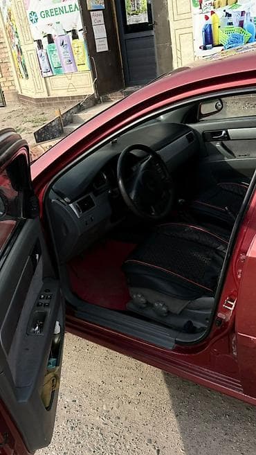 свет для видео: Chevrolet Lacetti: 2007 г., 1.6 л, Механика, Бензин, Седан — 4