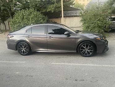 Унаа: Toyota Camry: 2021 г., 2.5 л, Автомат, Бензин, Седан — 5