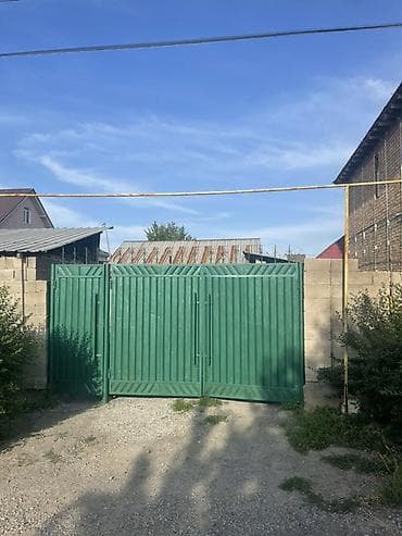 Распашные ворота: Продаю участок Алтын ордо по горький 5,5сотик газ, центральный — 1