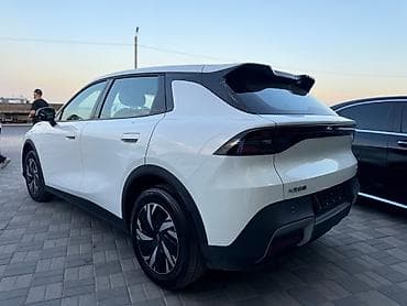 byd e9 2021: Changan Qiyuan Q05: 2026 г., 0.3 л, Автомат, Электромобиль, Внедорожник — 5