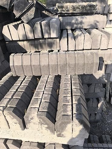 уголник железа: Бордюрные камни (садовый/тротуарный бордюр), вибролитые — 10