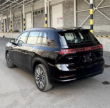 gac aion s plus цена: Gac Aion i60 2026 Advanced Electro Чёрный на черном салоне — 3