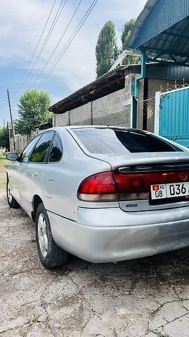 мазда демио 1997: Mazda 626: 1993 г., 2 л, Механика, Бензин, Седан — 4