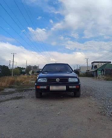 Унаа сатуу: Volkswagen Vento: 1996 г., 1.8 л, Кол менен иштөөчү, Бензин, Седан — 3