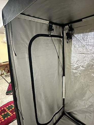 Стильная фотобудка с регулируемой LED-подсветкой — идеальное решение