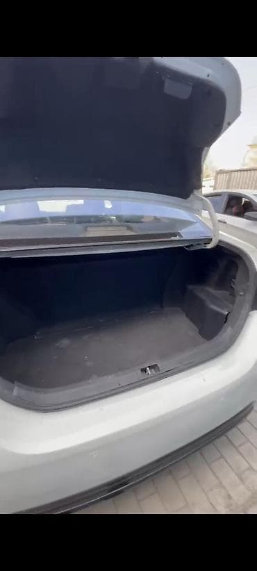 rav4 2010: Toyota Corolla: 2019 г., 1.8 л, Автомат, Бензин, Седан — 7