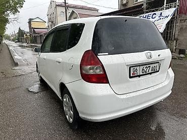 Унаа сатуу: Honda Fit: 2002 г., 1.3 л, Вариатор, Бензин, Хетчбек — 4