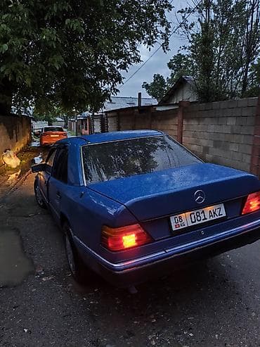 Транспорт: Mercedes-Benz W124: 1990 г., Механика, Бензин, Седан — 1