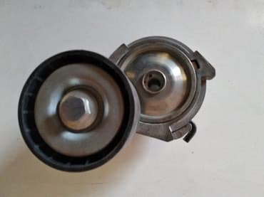 Натяжной ролик 0 BEGEL Germany новый мерс грузовой