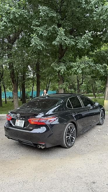 Toyota Camry: 2018 г., 2.5 л, Автомат, Бензин, Седан — 4