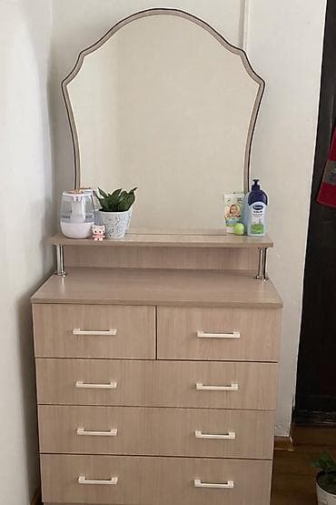 Комод для одежды, Б/у, С зеркалом, ЛДСП, цвет - Бежевый
