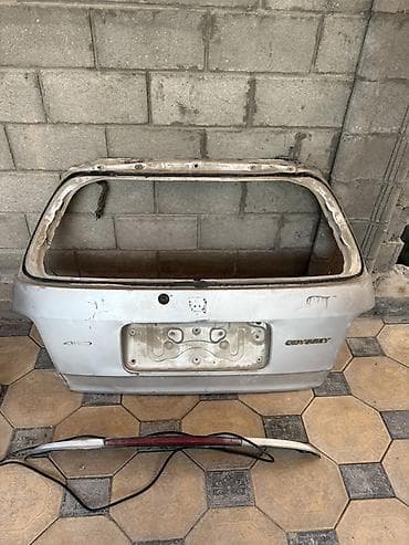 Крышка багажника Honda