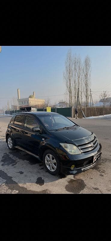 Toyota Ist: 2004 г., 1.5 л, Автомат, Бензин, Хэтчбэк