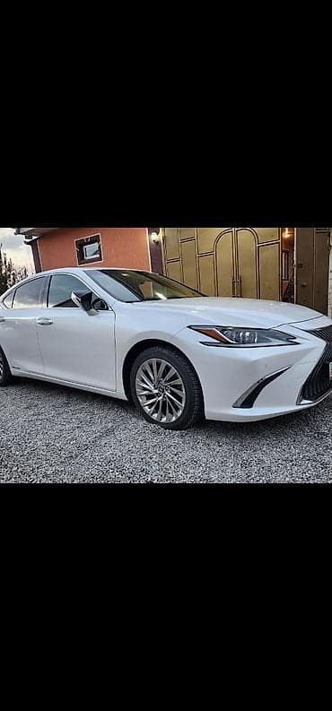 mini cooper: Lexus ES: 2019 г., Гибрид, Седан — 4