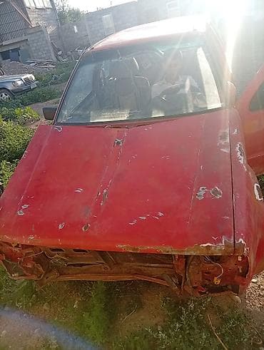 Унаа: Nissan Март: 1990 г., Хетчбек — 1
