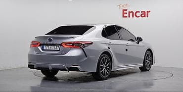 e2 byd: Toyota Camry: 2021 г., 2.5 л, Вариатор, Гибрид, Седан — 9