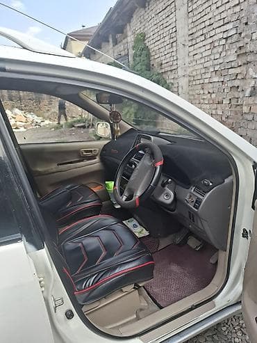 исузи елф: Toyota Ipsum: 1999 г., 2 л, Автомат, Бензин, Минивэн — 3