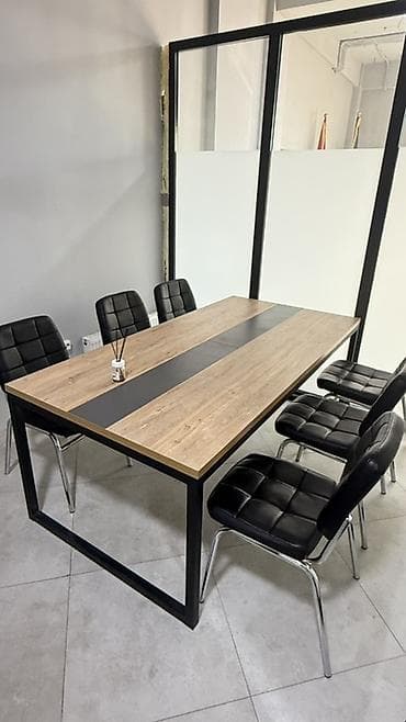 table study: Офисная мебель в современном индустриальном стиле - Переговорный стол — 1