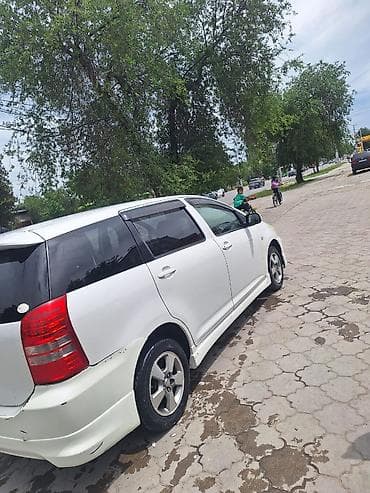 двигатил: Toyota WISH: 2003 г., 1.8 л, Автомат, Бензин, Минивэн — 3