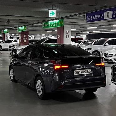 Транспорт: Toyota Prius: 2019 г., 1.8 л, Вариатор, Гибрид, Лифтбек — 5